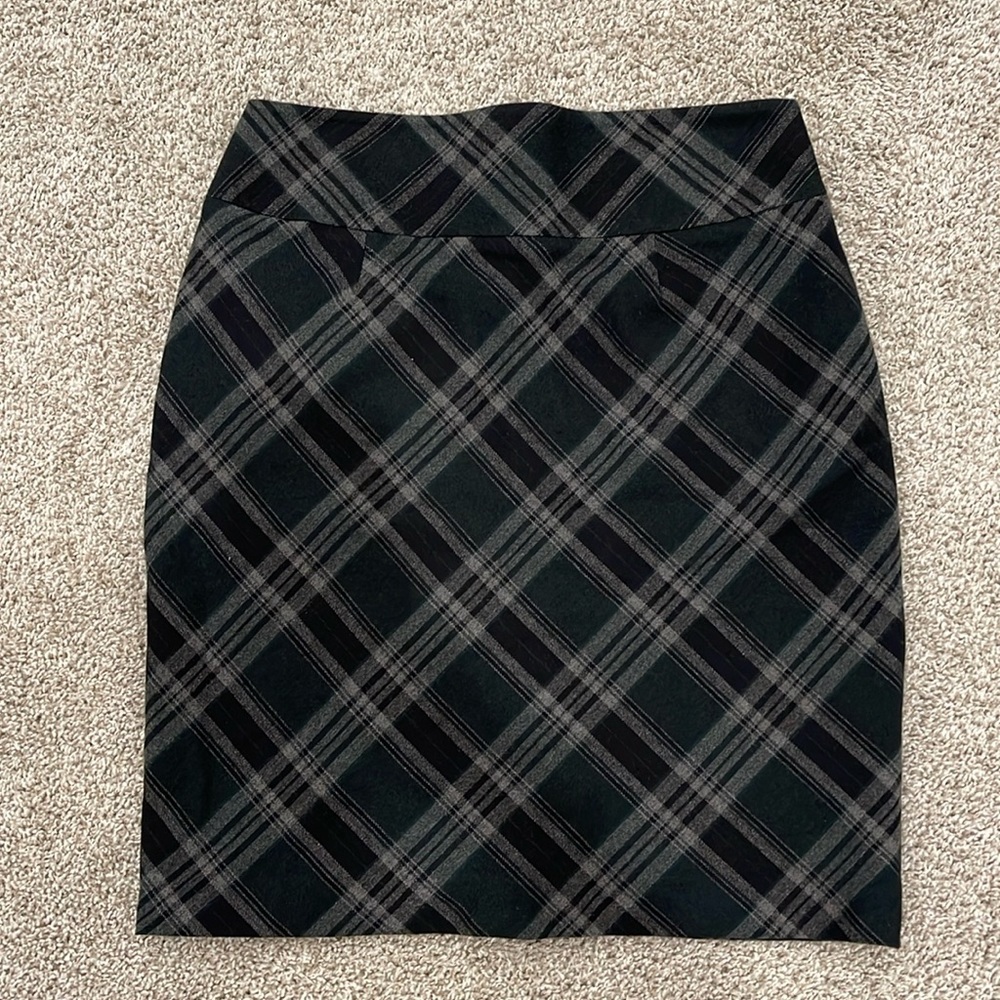Plaid skirt by Grace Elements, size 10